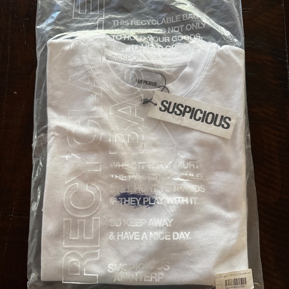 Suspicious Antwerp F'd Up Tee in XS - Picture 4 of 5